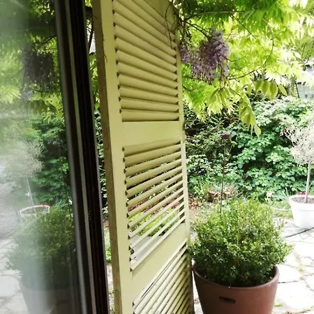 Bed & Breakfast Studio Autonome Magnifique Avec Gd Terrasse &Jardin D Hiver, 1 Gd Lit Et 2 De 90Cm Tb Situe Chaumont-Gistoux