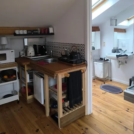 Studio Autonome Magnifique Avec Gd Terrasse &Jardin D Hiver, 1 Gd Lit Et 2 De 90Cm Tb Situe Chaumont-Gistoux Bed & Breakfast 4*