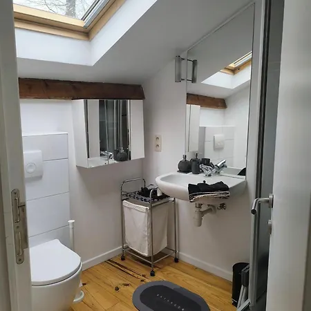 Studio Autonome Magnifique Avec Gd Terrasse &Jardin D Hiver, 1 Gd Lit Et 2 De 90Cm Tb Situe Chaumont-Gistoux