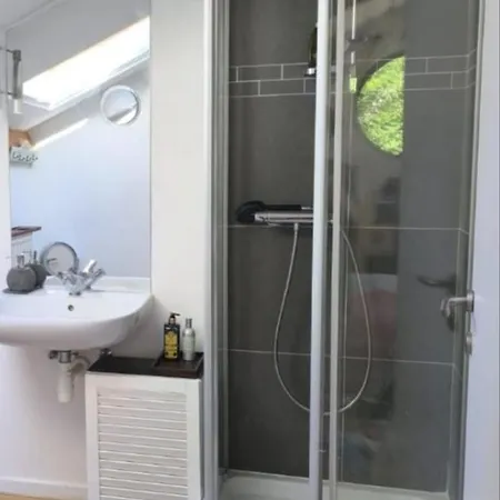 Studio Autonome Magnifique Avec Gd Terrasse &Jardin D Hiver, 1 Gd Lit Et 2 De 90Cm Tb Situe Chaumont-Gistoux