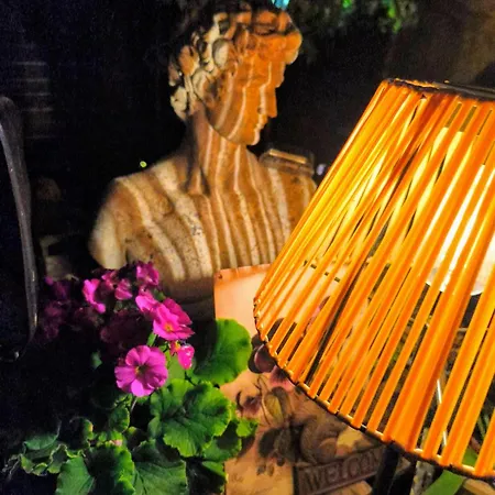 Bed & Breakfast Studio Autonome Magnifique Avec Gd Terrasse &Jardin D Hiver, 1 Gd Lit Et 2 De 90Cm Tb Situe Chaumont-Gistoux 4*