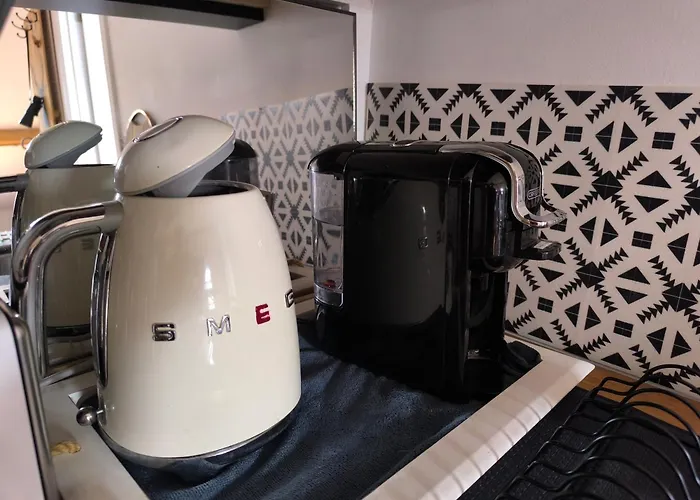 Autonome Magnifique Avec Jardin D Hiver Tb Situé Couette-café