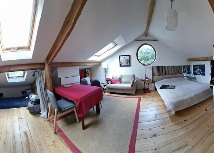 Alojamento de Acomodação e Pequeno-almoço Autonome Magnifique1 Gde Et 1 Pte Avec Jardin D Hiver Tb Situe 4*